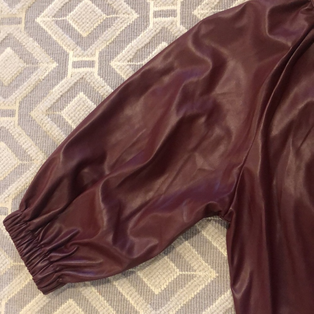 Maroon Top - Picture 4 of 6